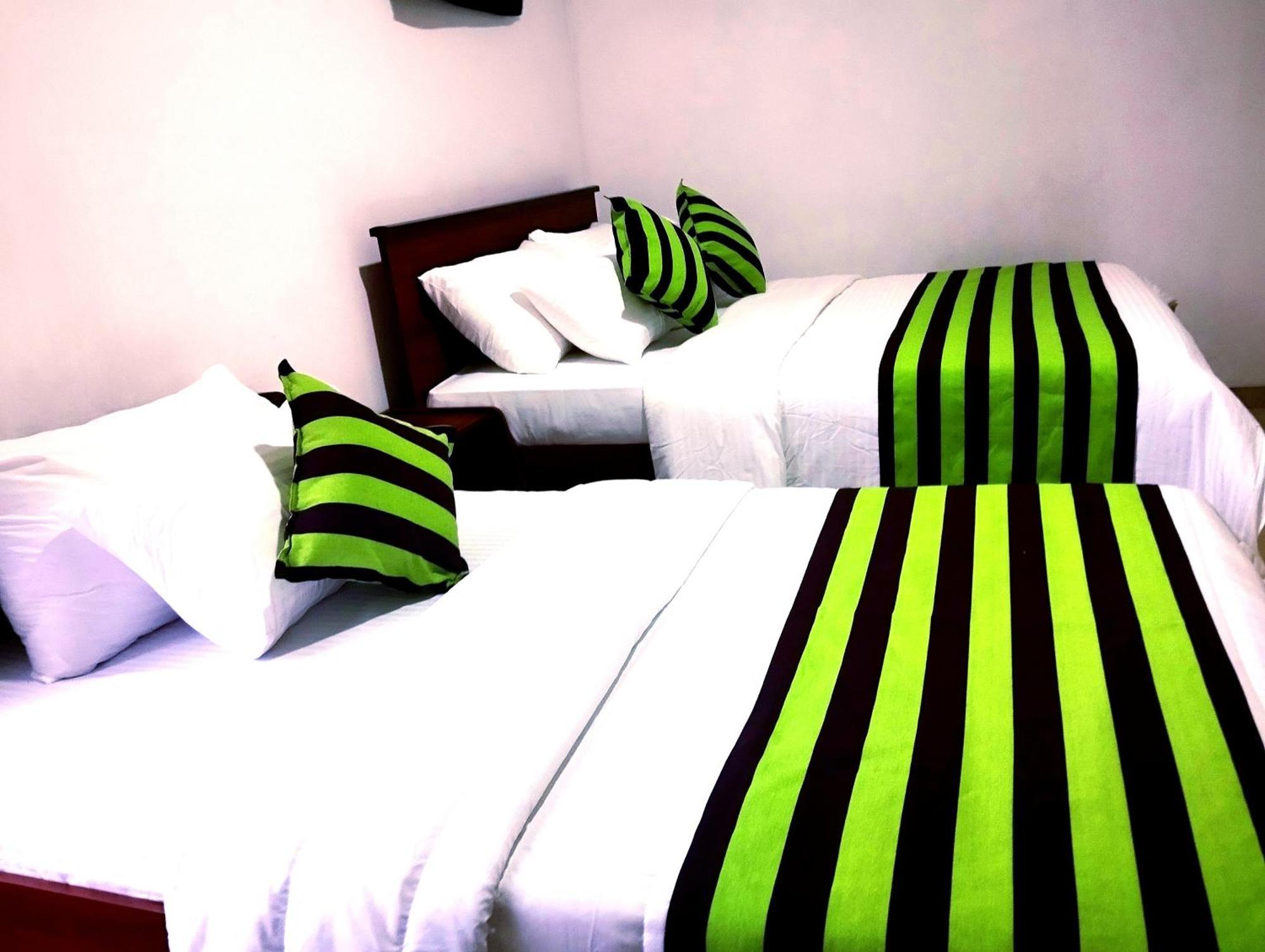 Ella Hotel Upper Hill Bagian luar foto